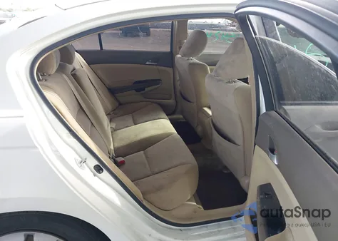 2009 Honda Accord 2.4 Lx z USA, uszkodzony, nr VIN JHMCP26389C002398